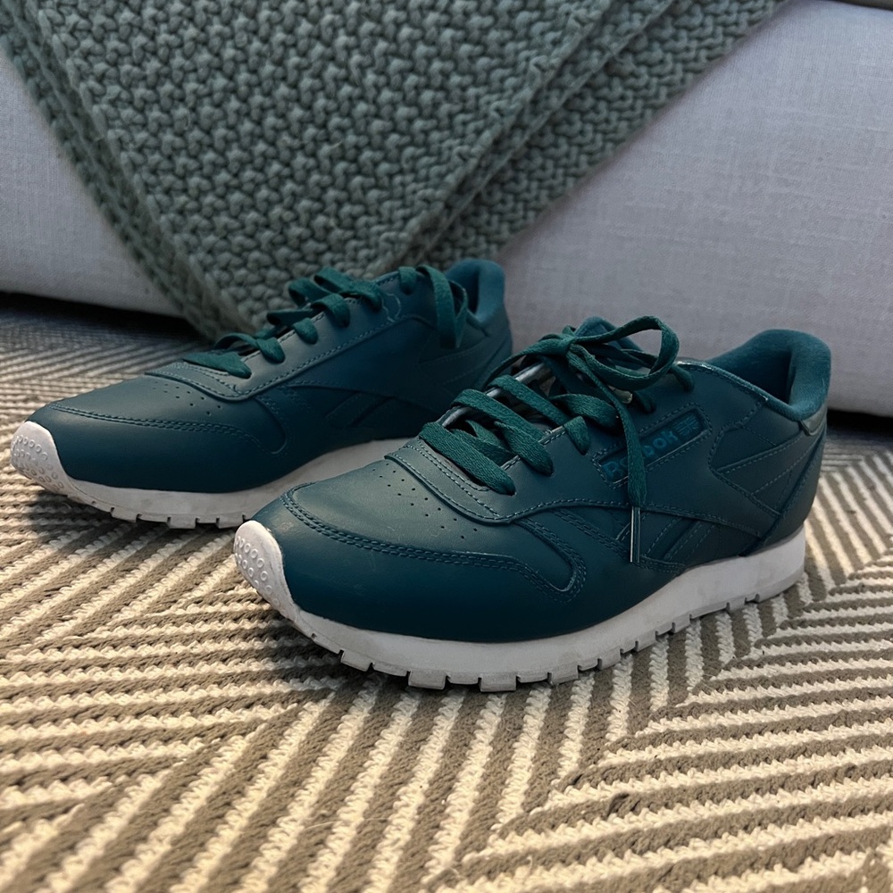 Reebok Classic Sneakers — Teal/Turquoise, Size 9.5